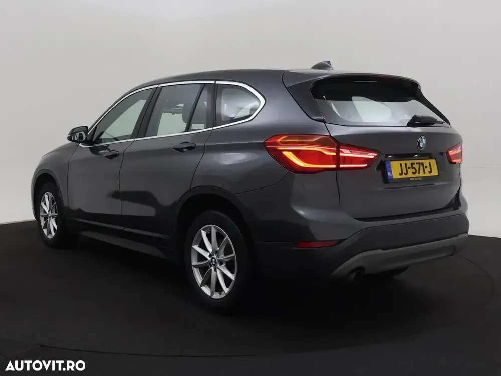 BMW X1 sDrive18i — imagine 3