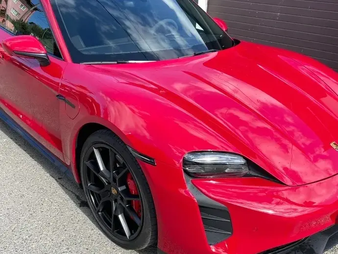 Porsche Taycan