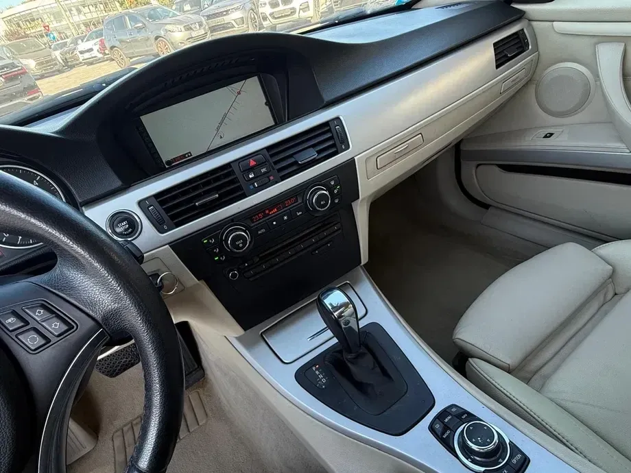 BMW Seria 3 E90/E91/E92/E93 320d Aut. — imagine 7
