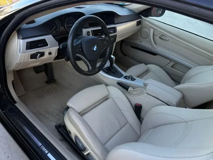BMW Seria 3 E90/E91/E92/E93 320d Aut.