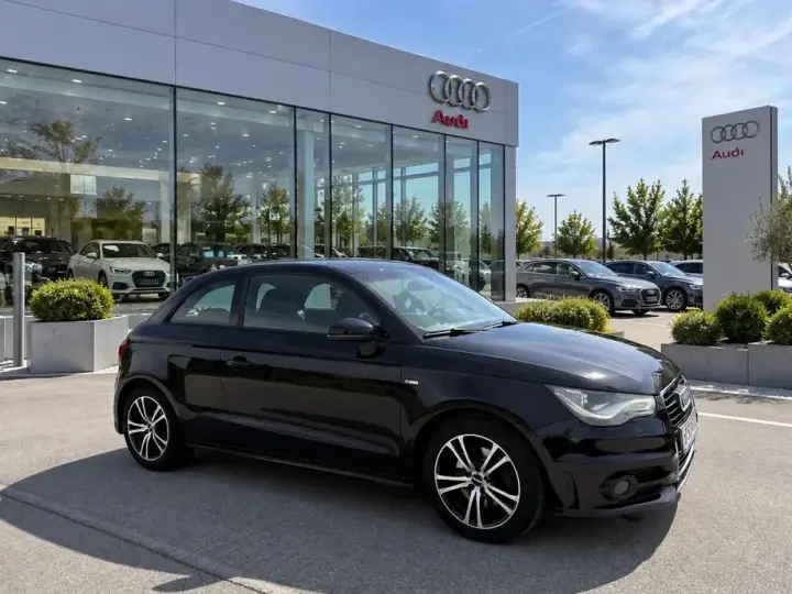Audi A1 3-portiere 8X 1.4 TFSI Stronic Ambition