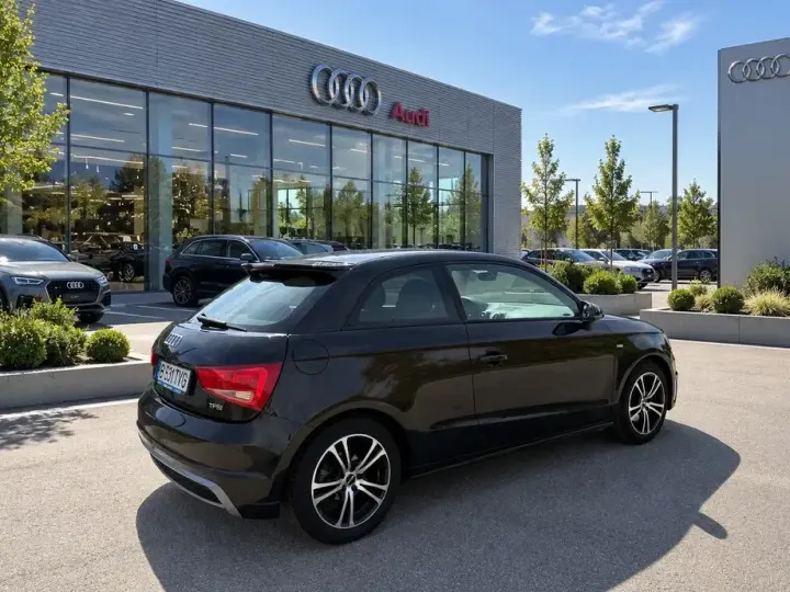Audi A1 3-portiere 8X 1.4 TFSI Stronic Ambition