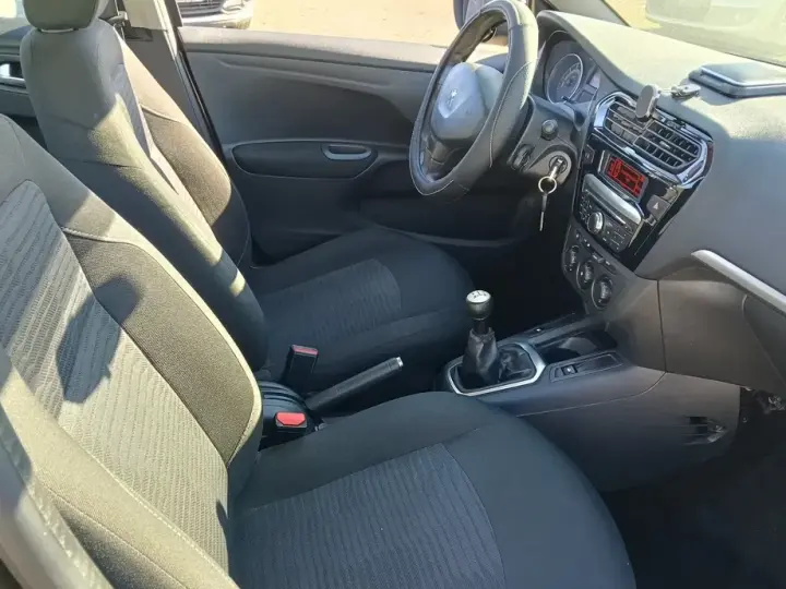 Peugeot 301
