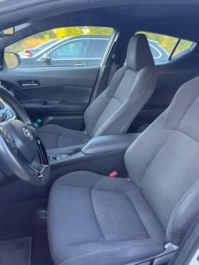 Toyota C-HR — imagine 9