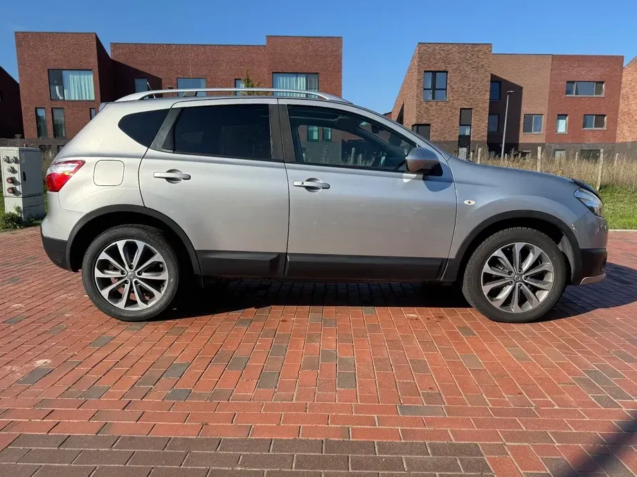 Nissan Qashqai 2.0 DCI DPF Tekna — imagine 5