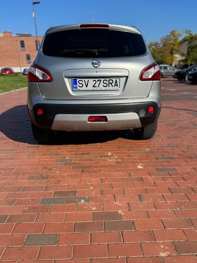 Nissan Qashqai 2.0 DCI DPF Tekna — imagine 6
