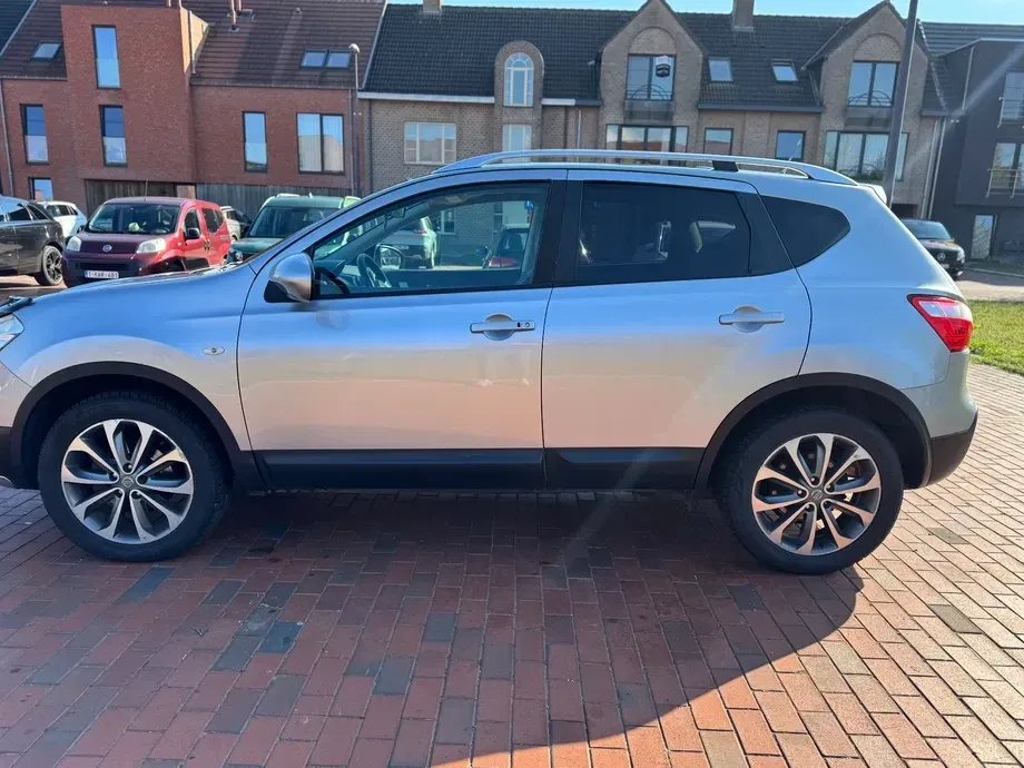Nissan Qashqai 2.0 DCI DPF Tekna — imagine 4
