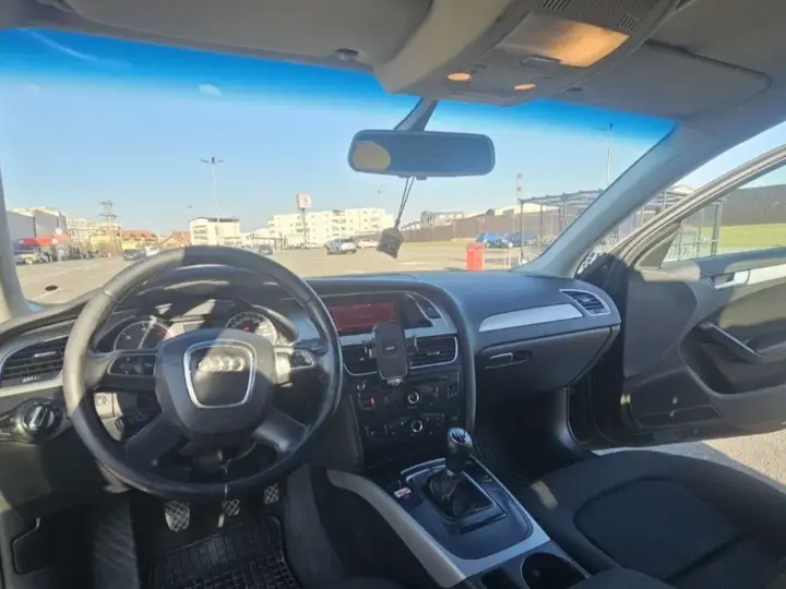 Audi A4 Limuzina B8 2.0 TDI B8