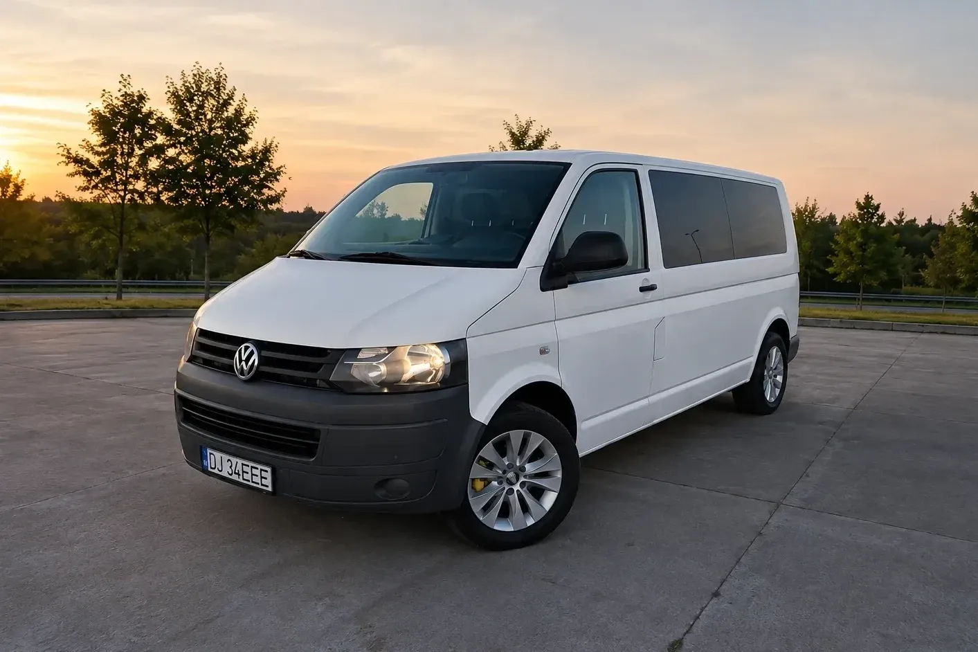 Volkswagen Transporter — imagine 9