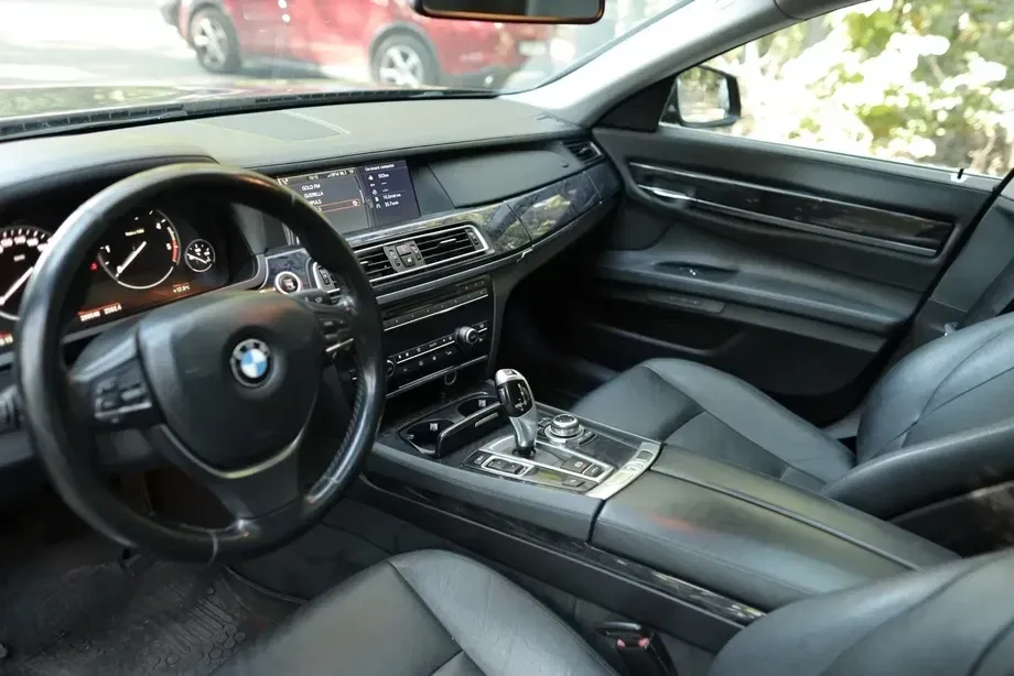 BMW Seria 7 730d Aut. — imagine 10