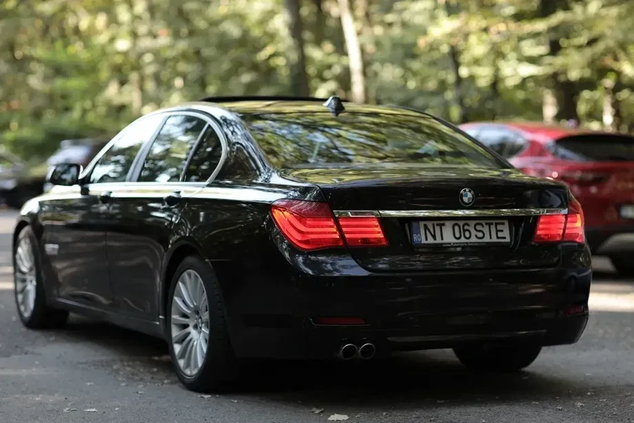 BMW Seria 7 730d Aut. — imagine 8