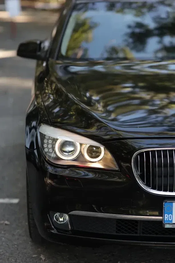 BMW Seria 7 730d Aut. — imagine 2