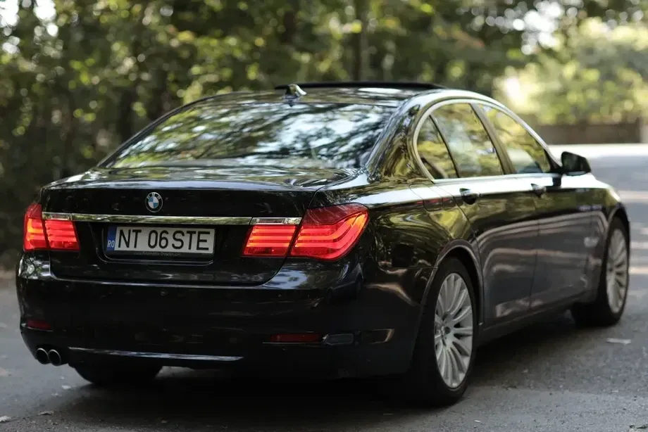 BMW Seria 7 730d Aut. — imagine 7