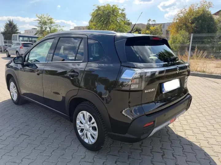 Suzuki S-Cross