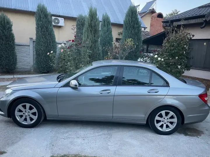 Mercedes-Benz C W204