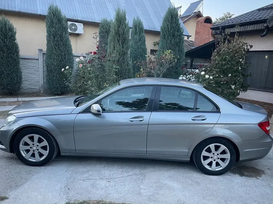 Mercedes-Benz C W204 — imagine 3