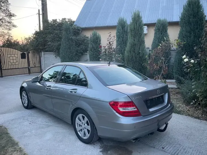 Mercedes-Benz C W204