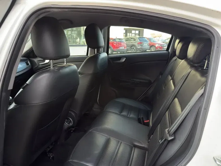 Alfa Romeo Giulietta 2.0 Mjet Progression — imagine 4