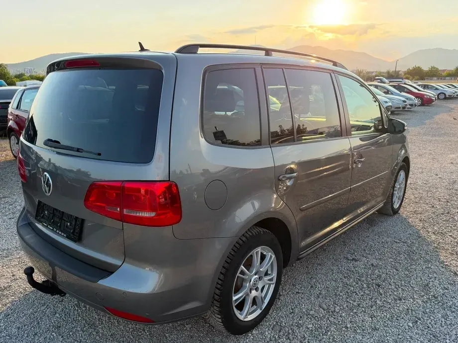 Volkswagen Touran — imagine 6