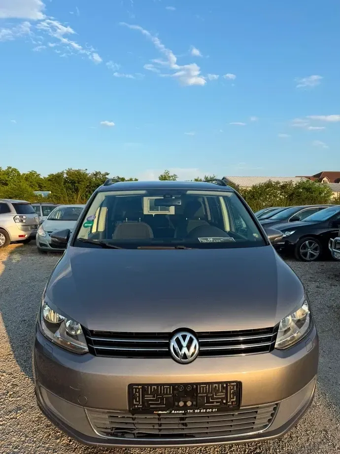 Volkswagen Touran — imagine 3