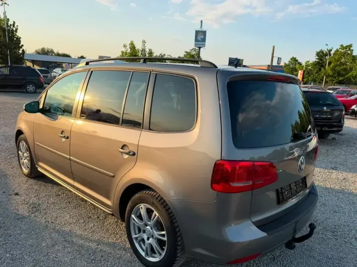 Volkswagen Touran