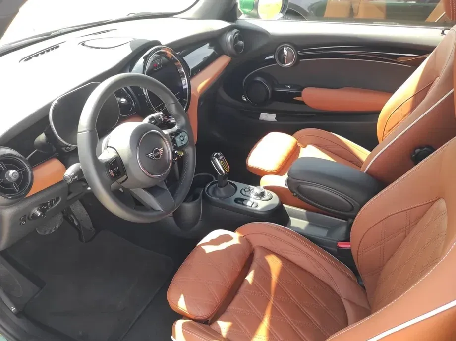 MINI Cooper SE Standard — imagine 7