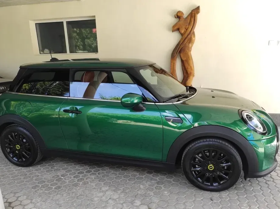 MINI Cooper SE Standard — imagine 2