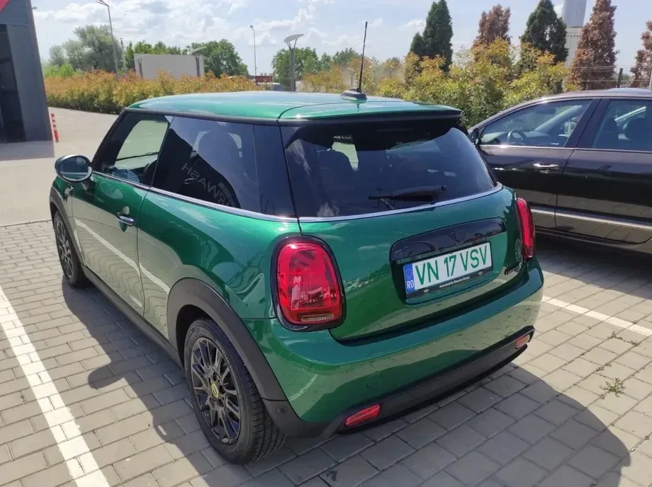 MINI Cooper SE Standard — imagine 5