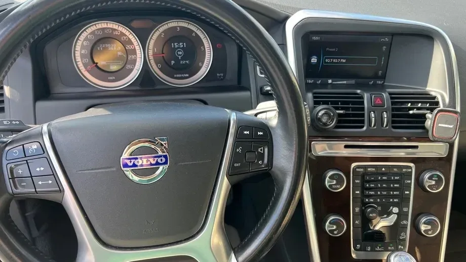 Volvo XC 60 I D5 AWD Rdesign — imagine 5