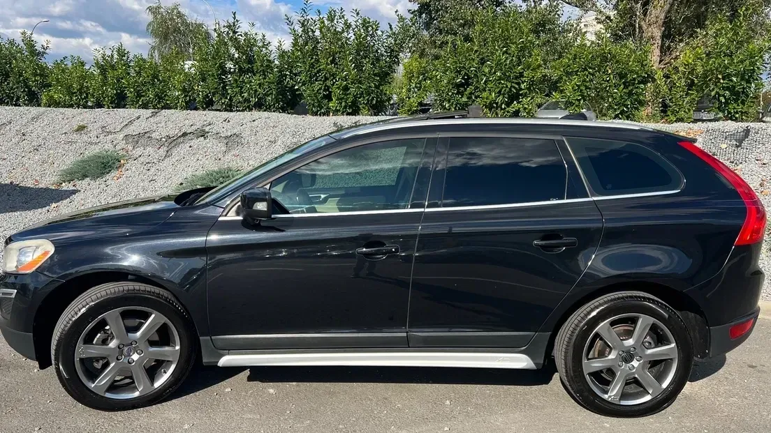 Volvo XC 60 I D5 AWD Rdesign — imagine 8