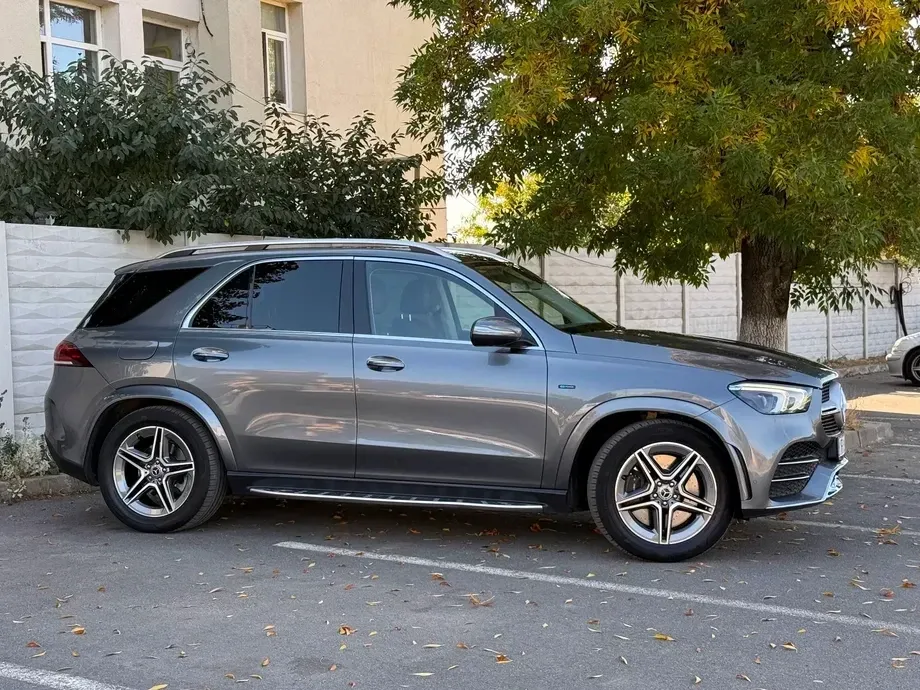 Mercedes-Benz GLE 350 4MATIC — imagine 4
