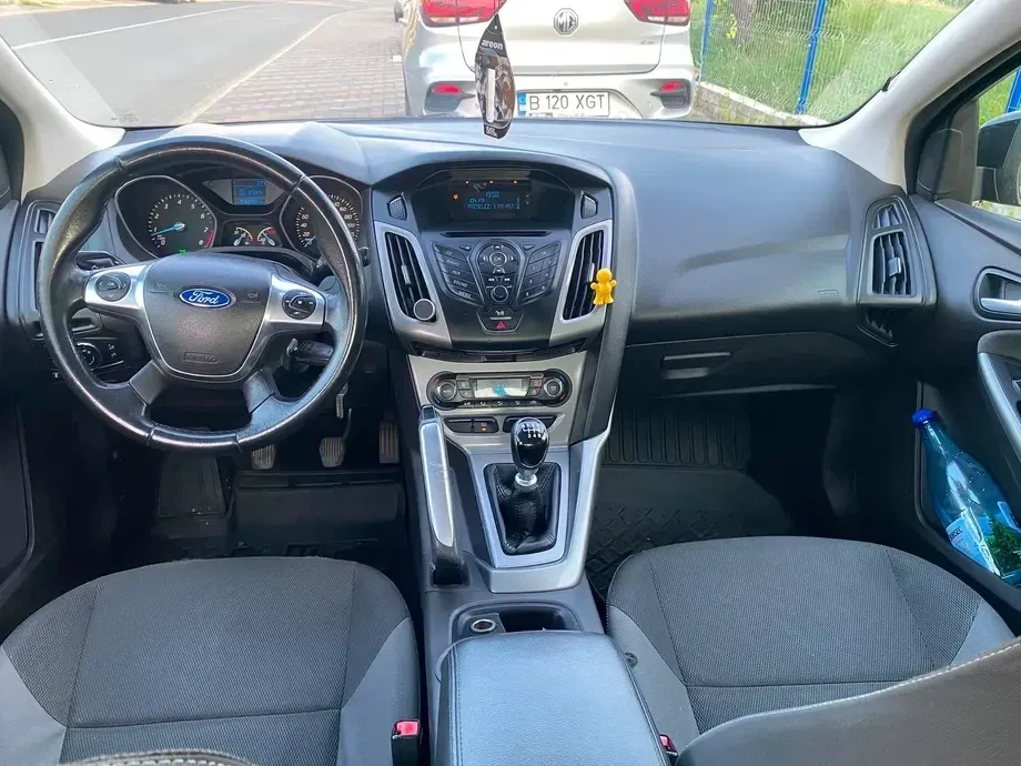 Ford Focus MK3 — imagine 7