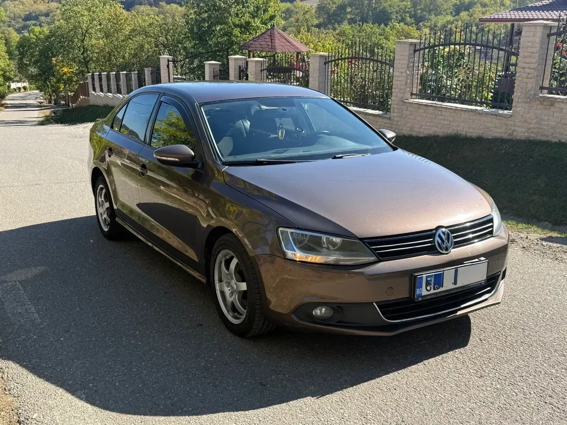 Volkswagen Jetta A6 1.6 TDI CR DPF Trendline — imagine 8