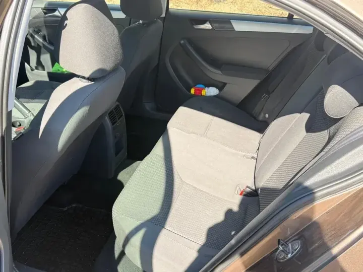 Volkswagen Jetta A6 1.6 TDI CR DPF Trendline