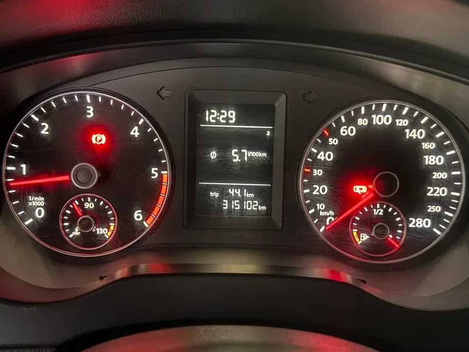 Volkswagen Jetta A6 1.6 TDI CR DPF Trendline — imagine 7