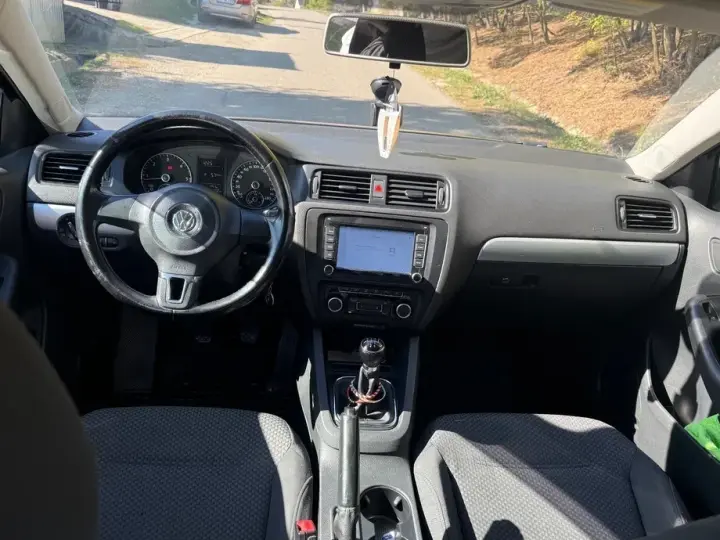 Volkswagen Jetta A6 1.6 TDI CR DPF Trendline