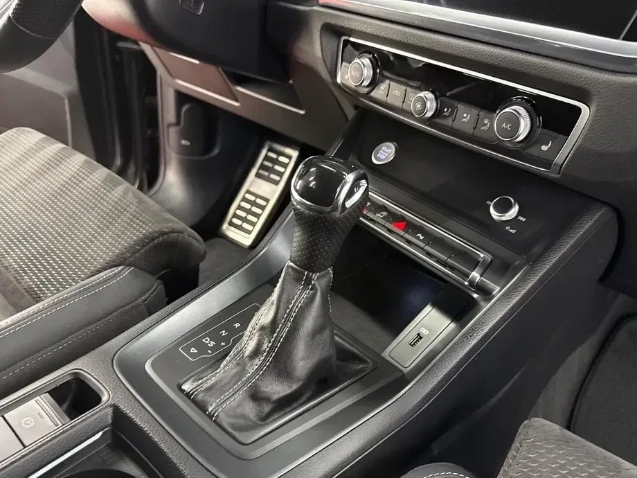 Audi Q3 F3 — imagine 10