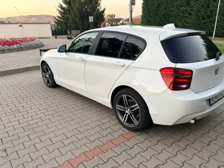 BMW Seria 1 F20/F21 116i
