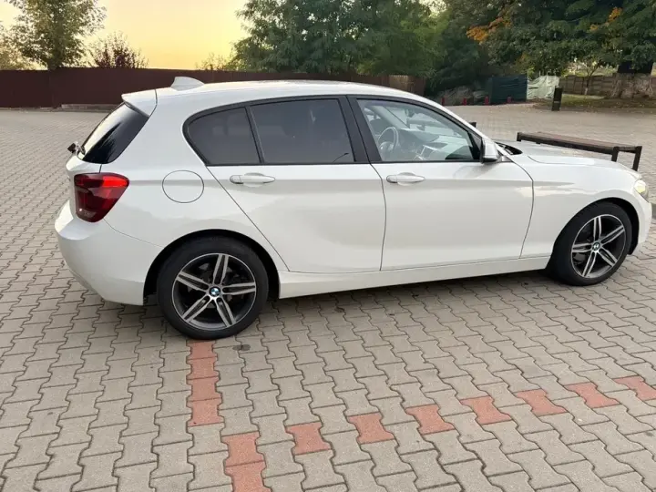 BMW Seria 1 F20/F21 116i