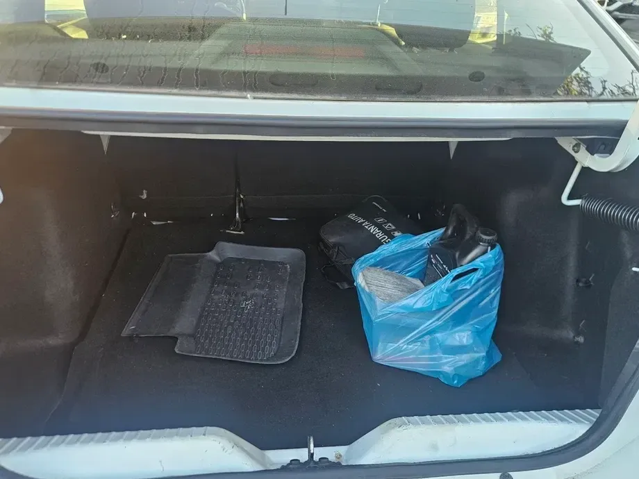 Dacia Logan III ECO-G 100 Essential — imagine 9