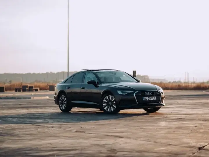 Audi A6 C8 2.0 35 TDI S tronic Basic