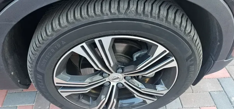 Volvo XC 40 — imagine 4