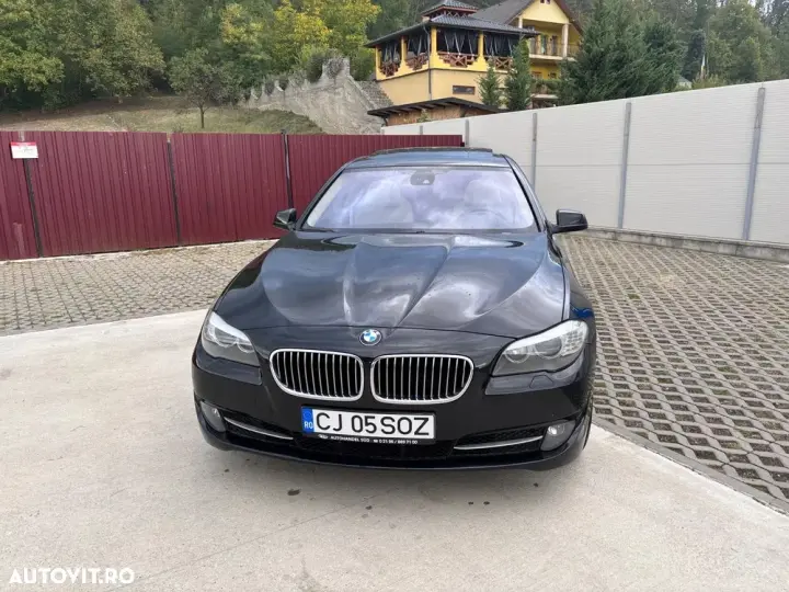 BMW Seria 5 F10/F11/F07 [2010 - 2017] 525d Aut.