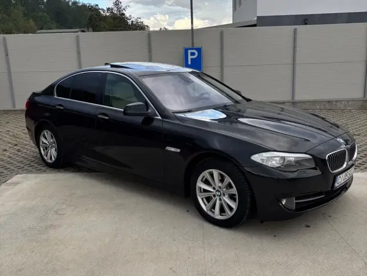 BMW Seria 5 F10/F11/F07 [2010 - 2017] 525d Aut.