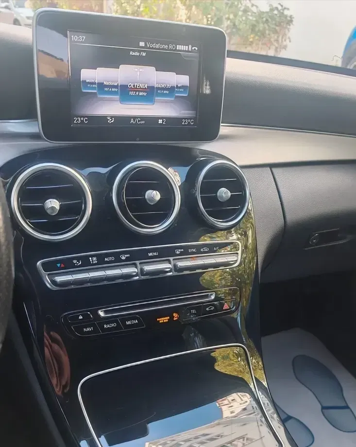 Mercedes-Benz C W205 — imagine 9