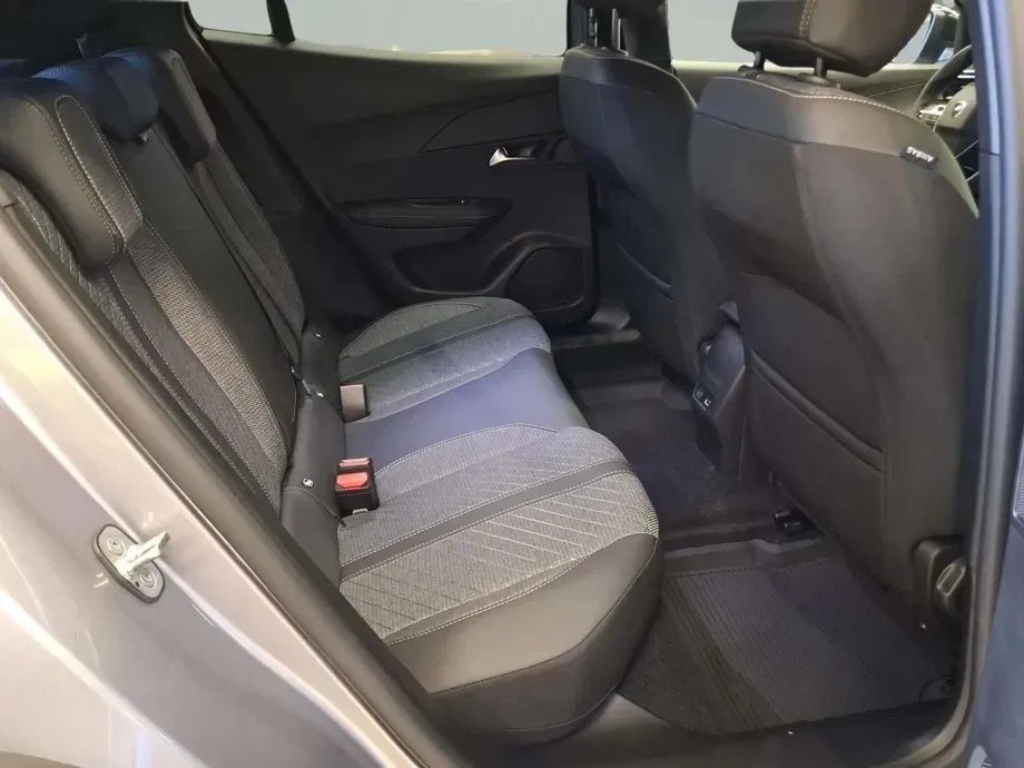 Peugeot 2008 II 1.2L e-DCS6 MHEV Allure — imagine 10
