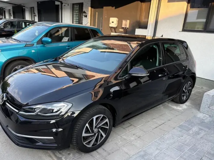 Volkswagen Golf VII