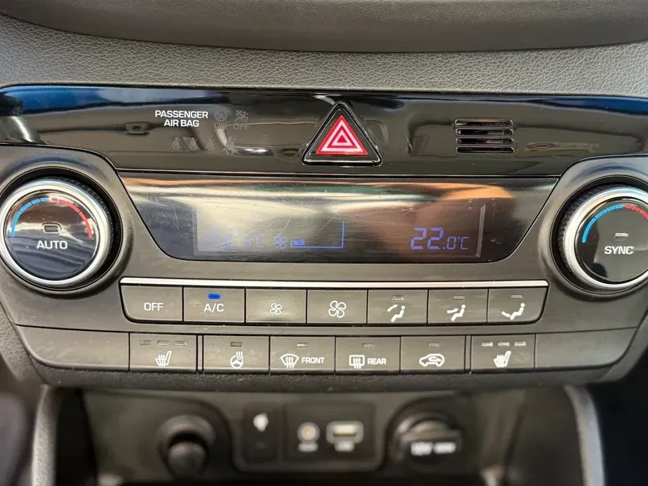 Hyundai Tucson III 1.6 GDI 4WD DCT Style — imagine 8