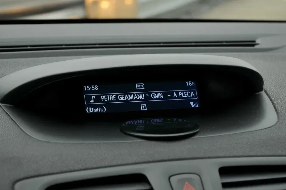 Renault Mégane III — imagine 6