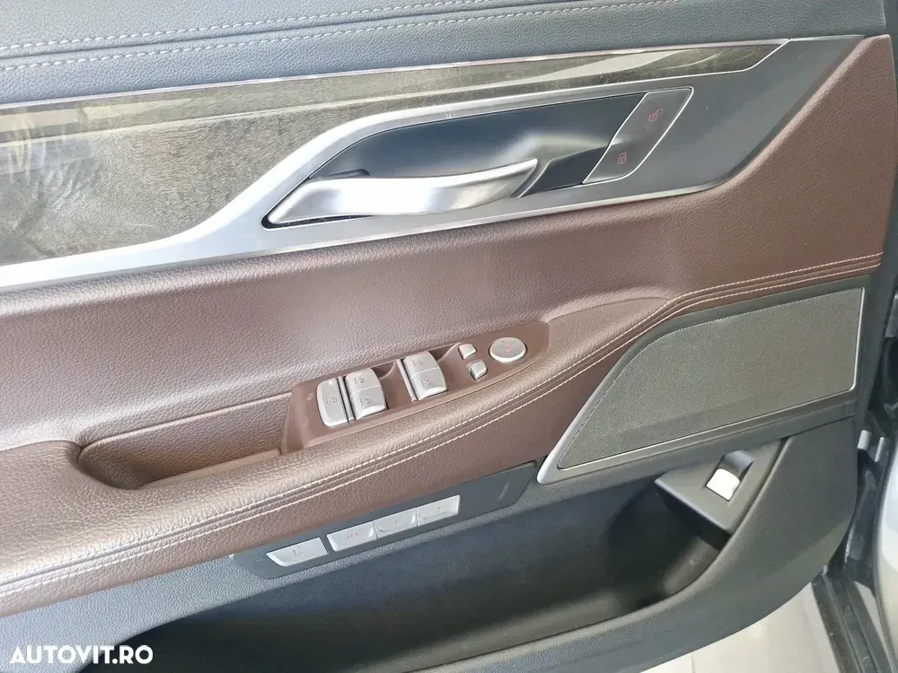BMW Seria 7 G11/G12 [2015 - 2022] 740d xDrive — imagine 6